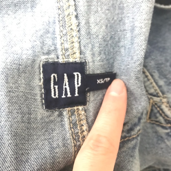 Gap overall shorts - Picture 5 of 7